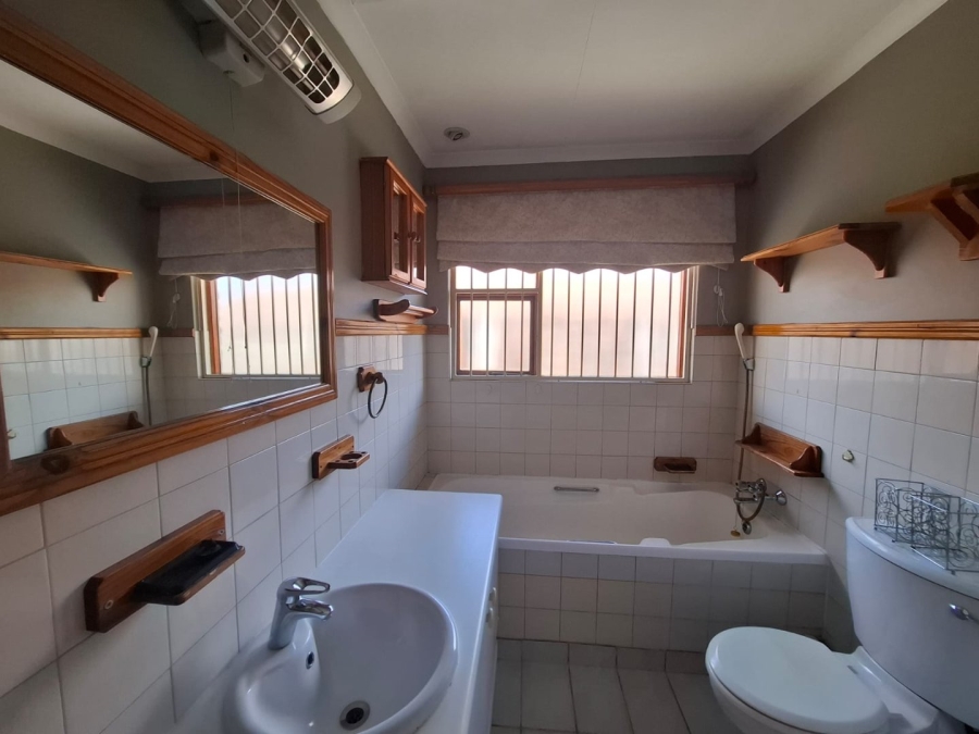 2 Bedroom Property for Sale in Pellissier Free State